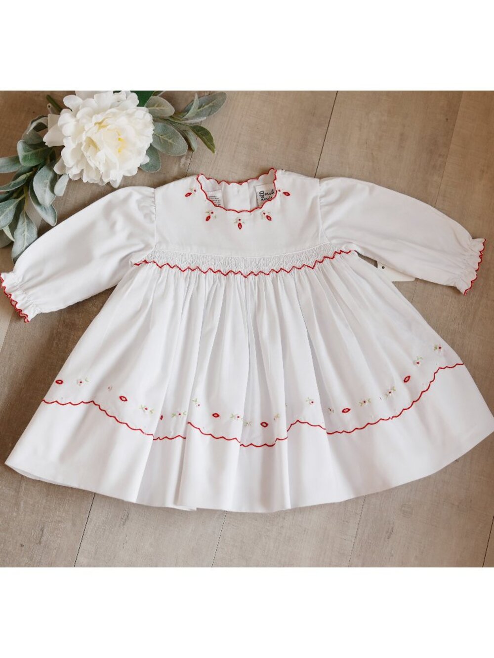 White and Red Smocked Dress Sarah Louise Long Sleeve Scalloped Embroidery 6M